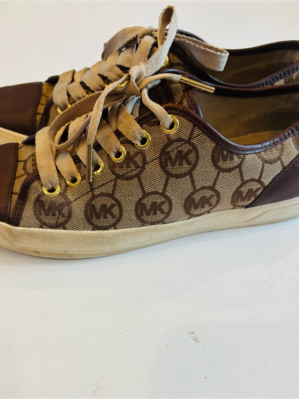 Michael Kors Beige Monogram Canvas Sneakers with Brown Leather Trim size 7.5 - Picture 6 of 7